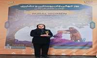  تجلیل از بانوی تسهیل‌گر نمونه قزوینی در نهمین همایش ملی گرامی‌داشت روز جهانی زنان روستایی و عشایری