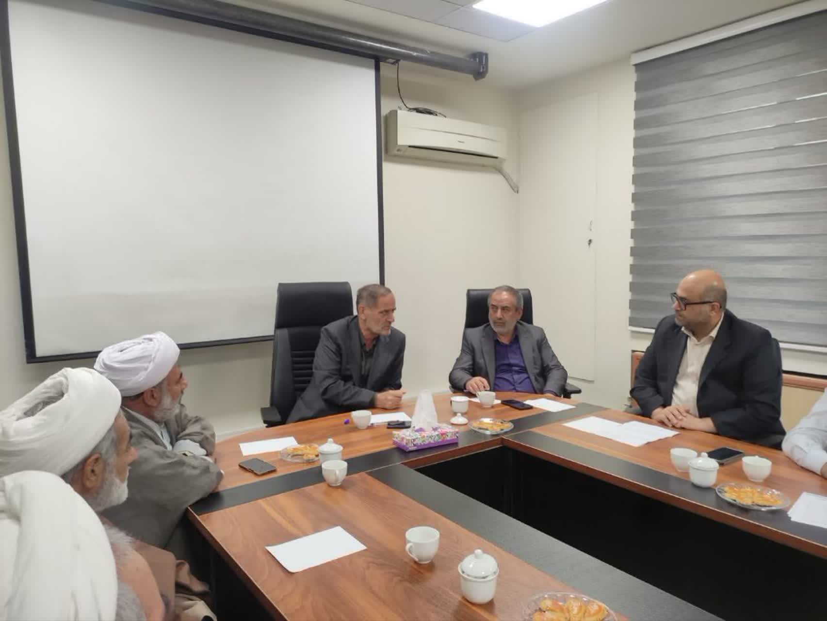 گره پروژه ۱۱۰۰ هکتاری آبیاری هوشمند خوزنین در بویین‌زهرا باز شد